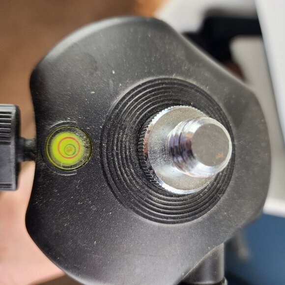 Black Level Stand Tripod Adjustable - Picture 7 of 7